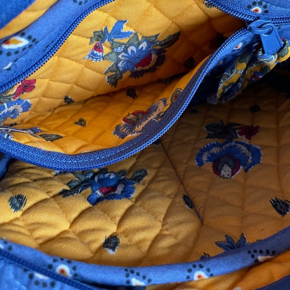Vera Bradley crossbody bag - Picture 3 of 9